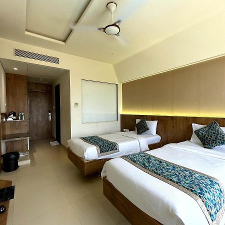 Hotel Grand Parivaar Igatpuri Dış mekan fotoğraf